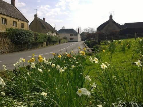 Hotel The Helyar Arms Yeovil Exterior foto